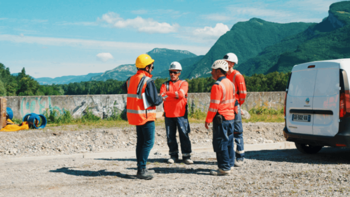 Reunion entre chefs de chantier sur site Grenoble Alpes Metropole.png